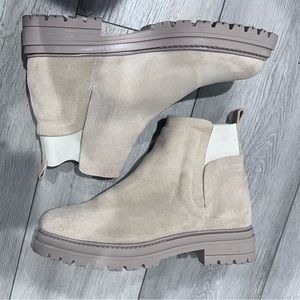 Steve Madden Tan Booties